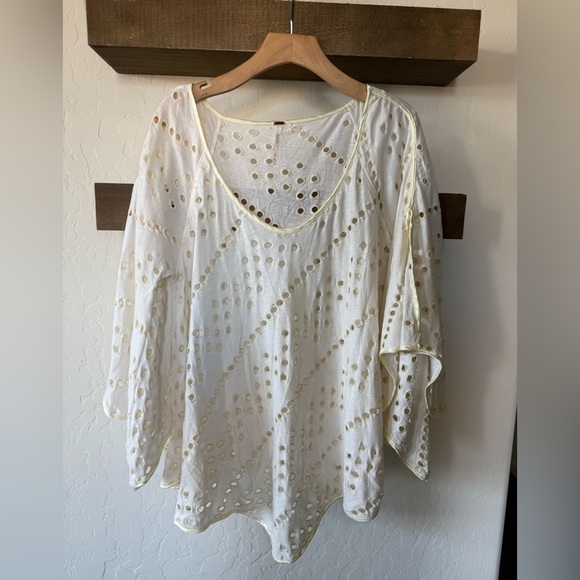 Free People|Boho blouse “Dot to dot eyelet top with split bell sleeves•Oversized - Picture 8 of 14